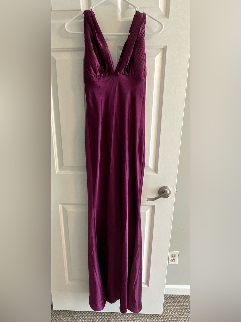 WINDSOR Meryl Satin Open Back Mermaid Formal Dress - Size Small - Picture 2 of 14